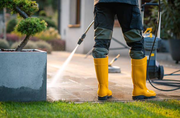 Best Commercial Pressure Washing  in Brooklyn, IA